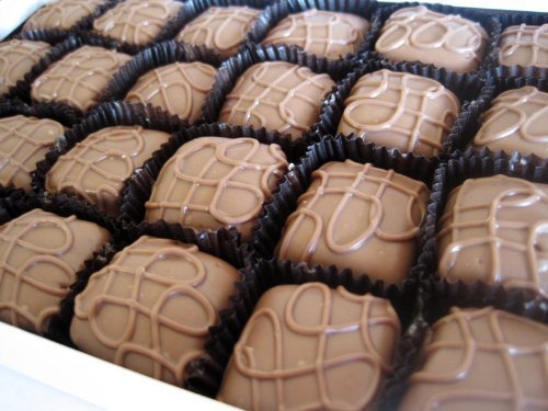 Philadelphia Candies Amaretto Meltaway Truffles - Milk Chocolate, 1lb Gift Box